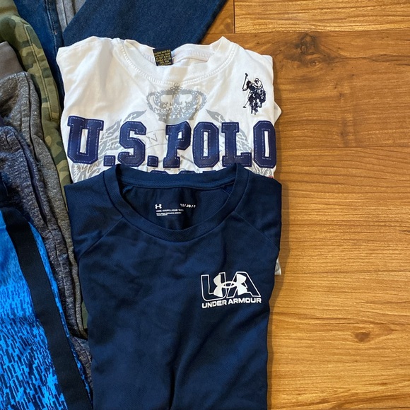 Boys 10 years old bundle sale - Picture 4 of 4